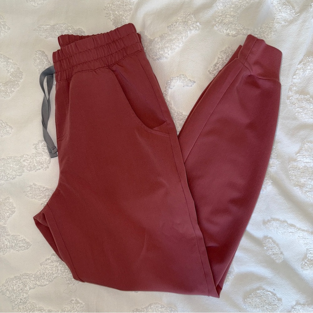 FIGS - High waisted Joggers in Mauve - Small